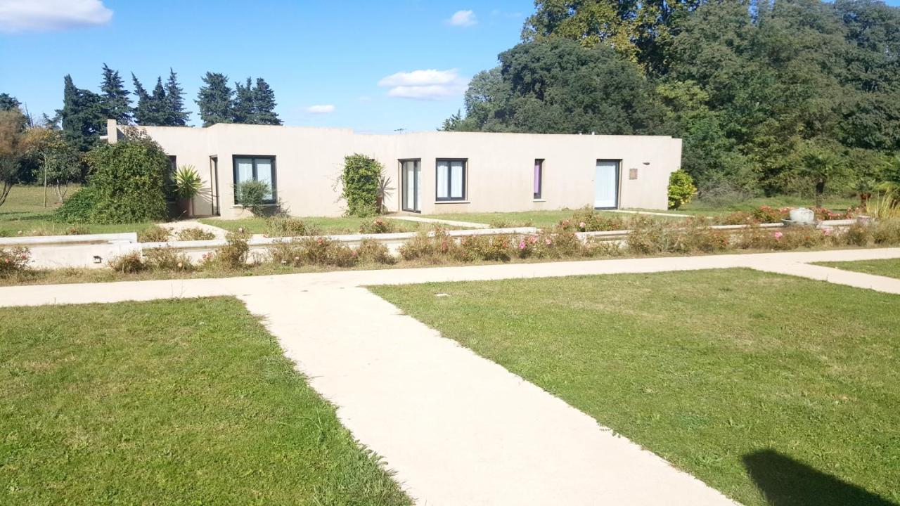 Appartement Les Madones à Nîmes Extérieur photo