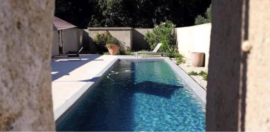 Appartement Les Madones à Nîmes Extérieur photo