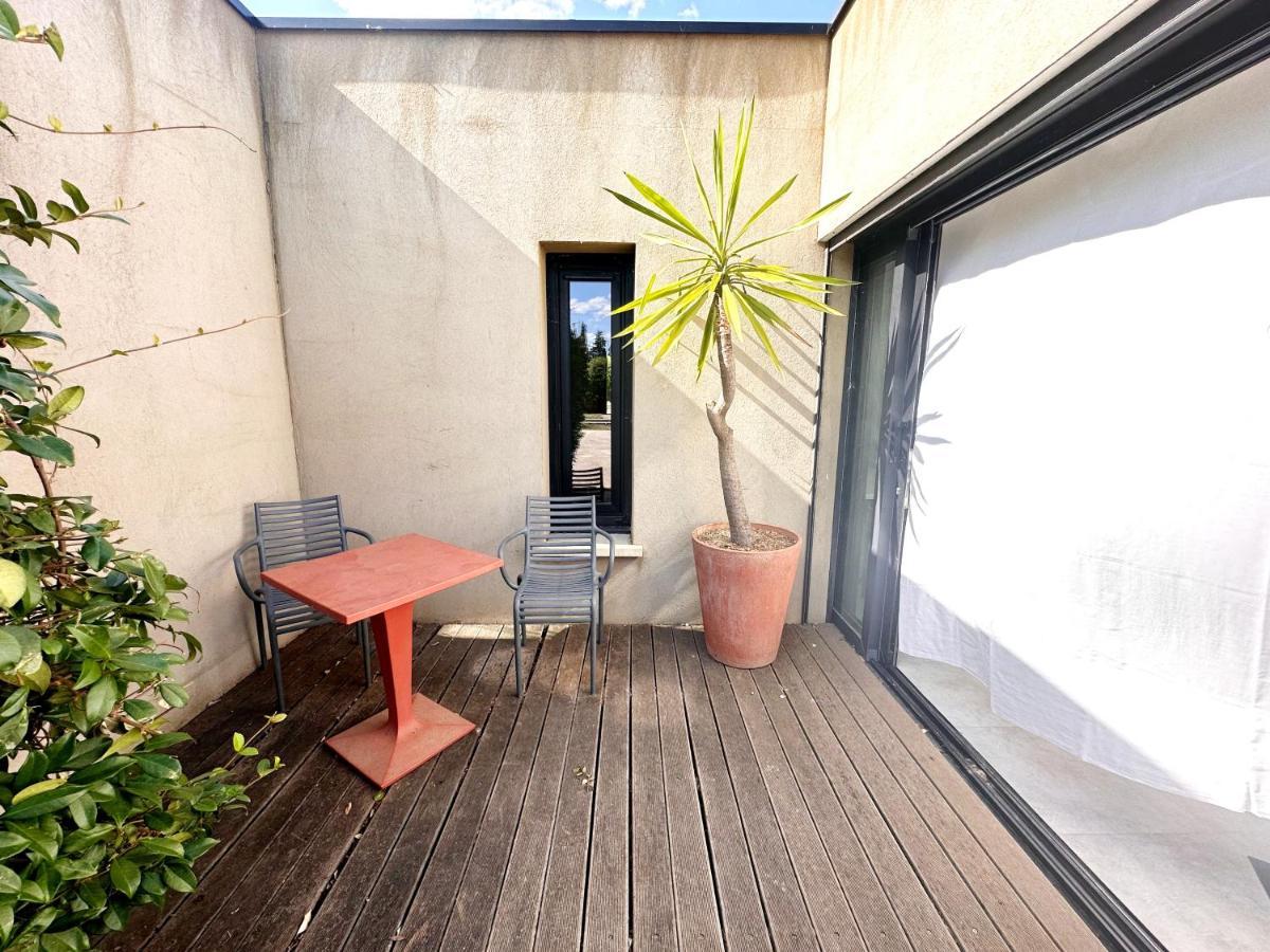 Appartement Les Madones à Nîmes Extérieur photo
