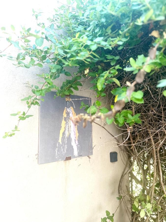 Appartement Les Madones à Nîmes Extérieur photo