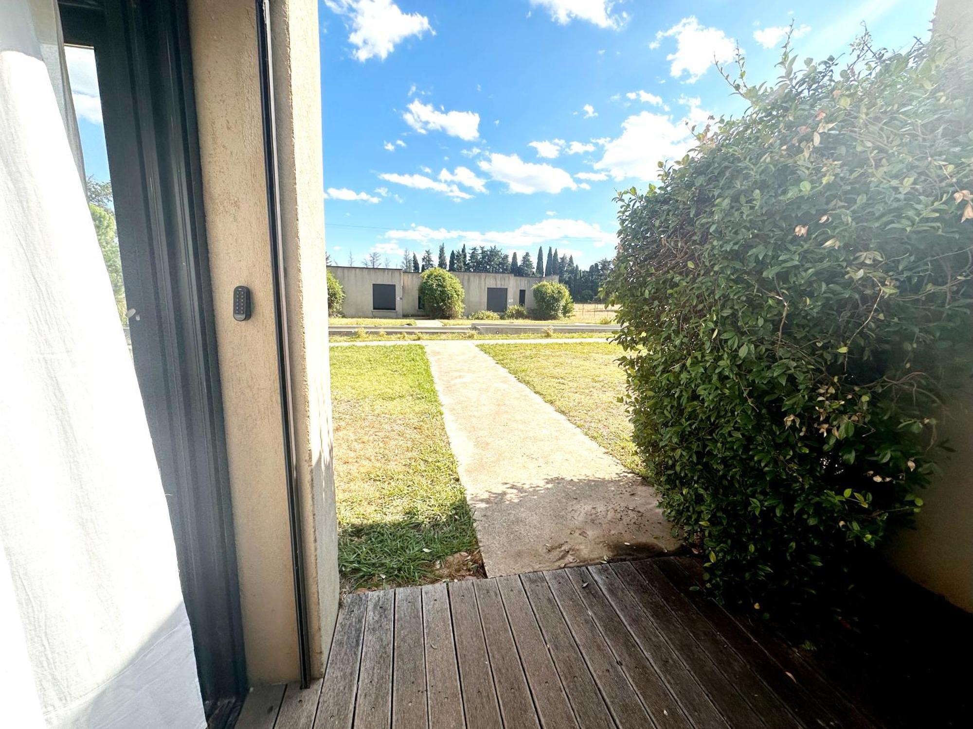 Appartement Les Madones à Nîmes Extérieur photo