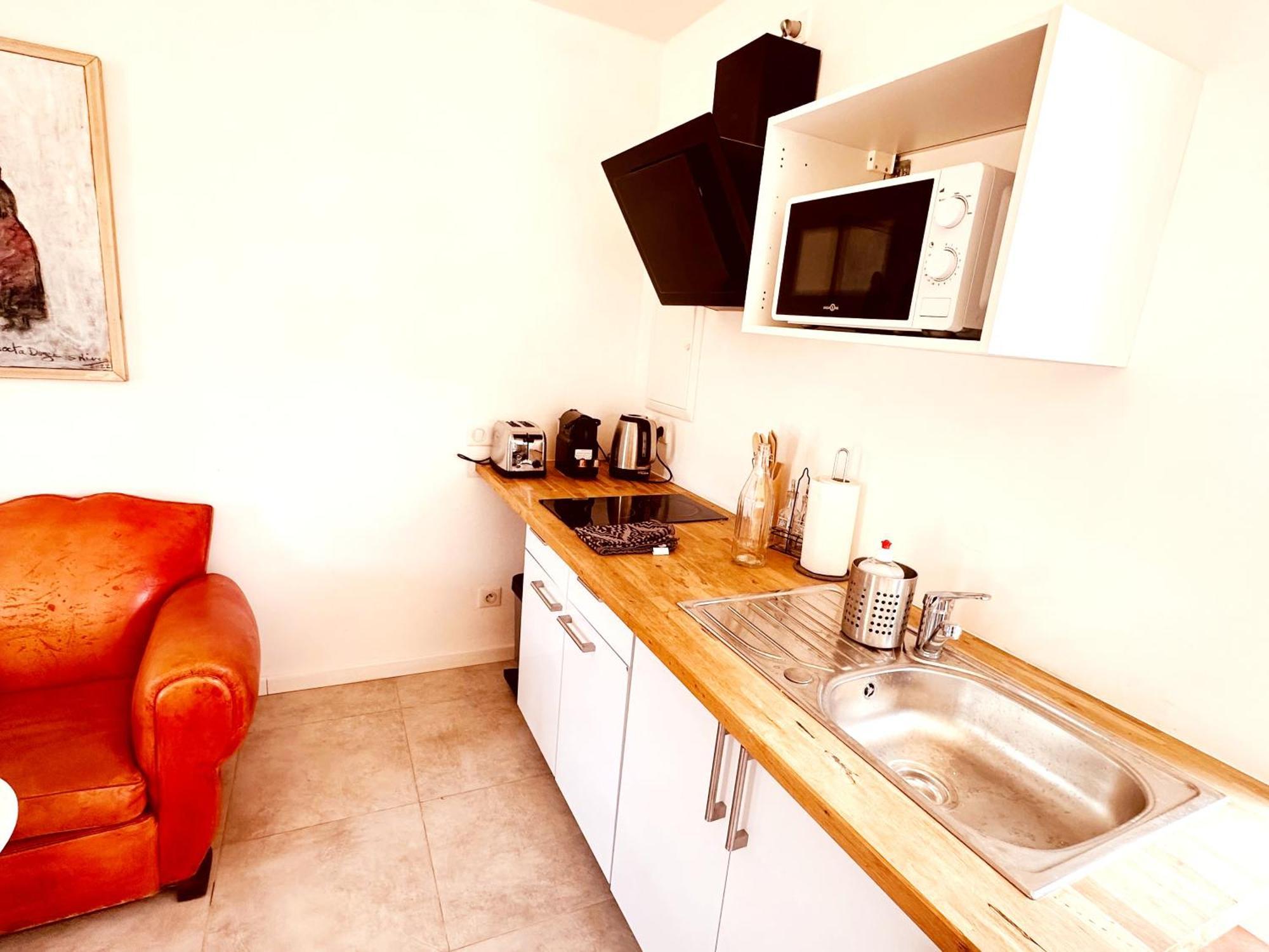 Appartement Les Madones à Nîmes Extérieur photo